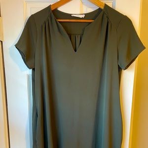 Lush Women’s Green Short Sleeve Tunic Blouse Size M